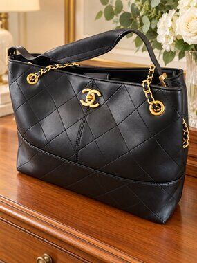 Black Quilted Chain Tote Shoulder Bag Gold Hardware Top Handle